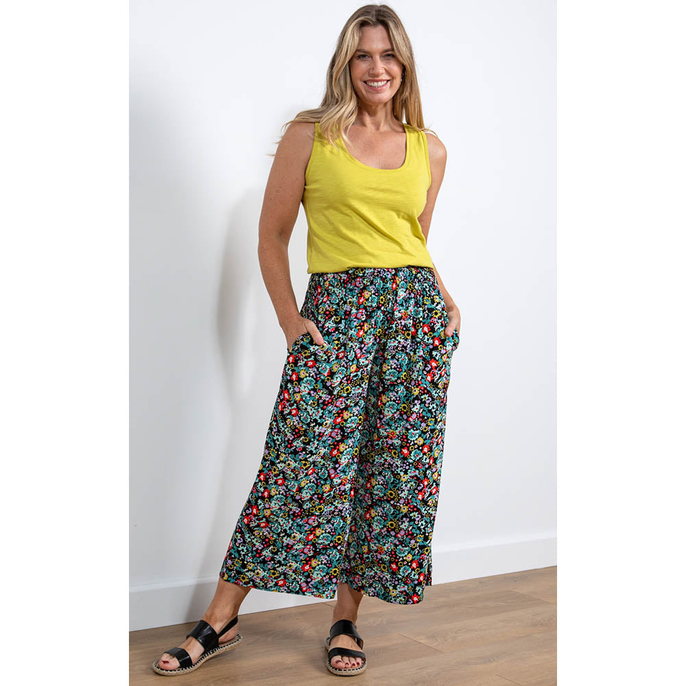 Trousers & Leggings