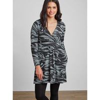 V neck tunic in a wave print in black and silver. Long sleeves and under bust ruching for a creased draping effect. 