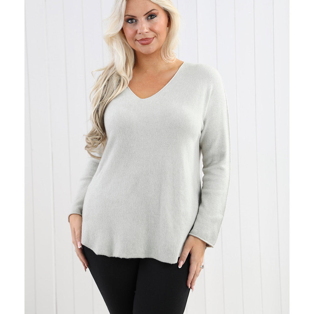 Goose Island V-Neck Jumper - Beige