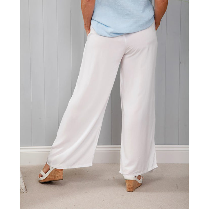 Goose Island Timeless Wide Leg Trousers in White