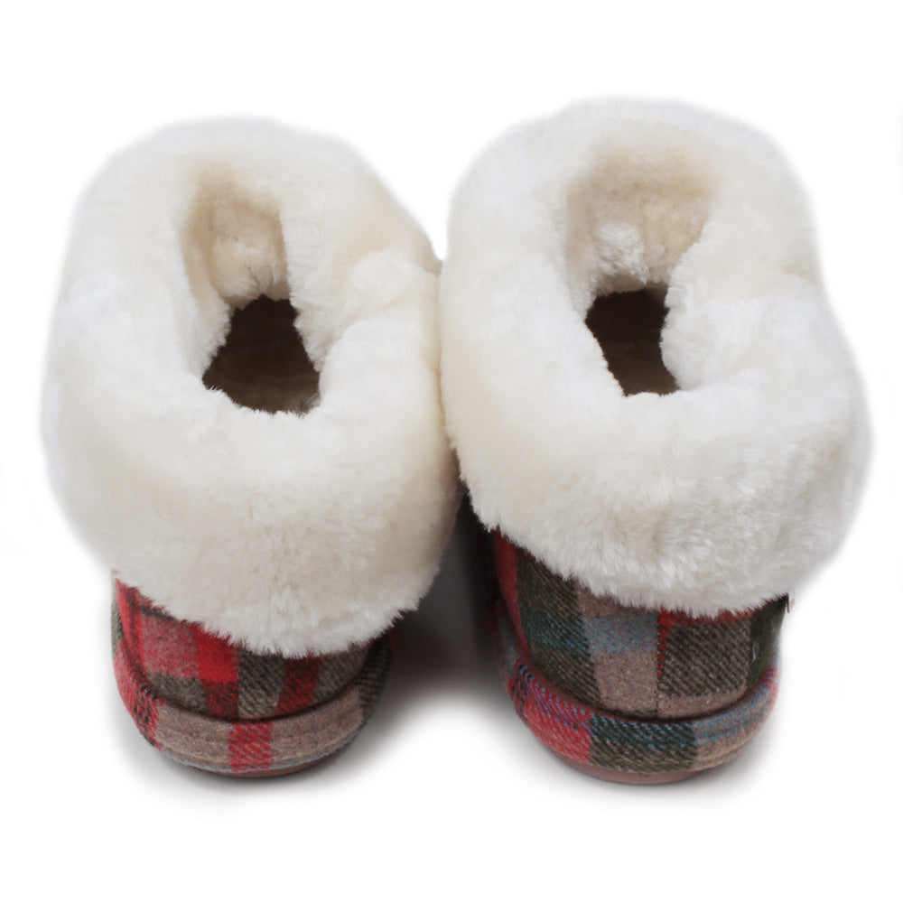 Jo and Joe brown and red tartan slippers with generous furry ankle cuffs. Back view.