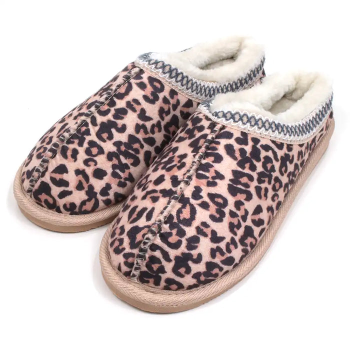 Jo and Joe Koala mule slippers in leopard pattern with stitched detail. Furry inside. Angled view.