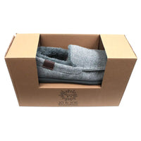 Jo and Joe men's herringbone full slippers in grey. Furry inside. Boxed view.