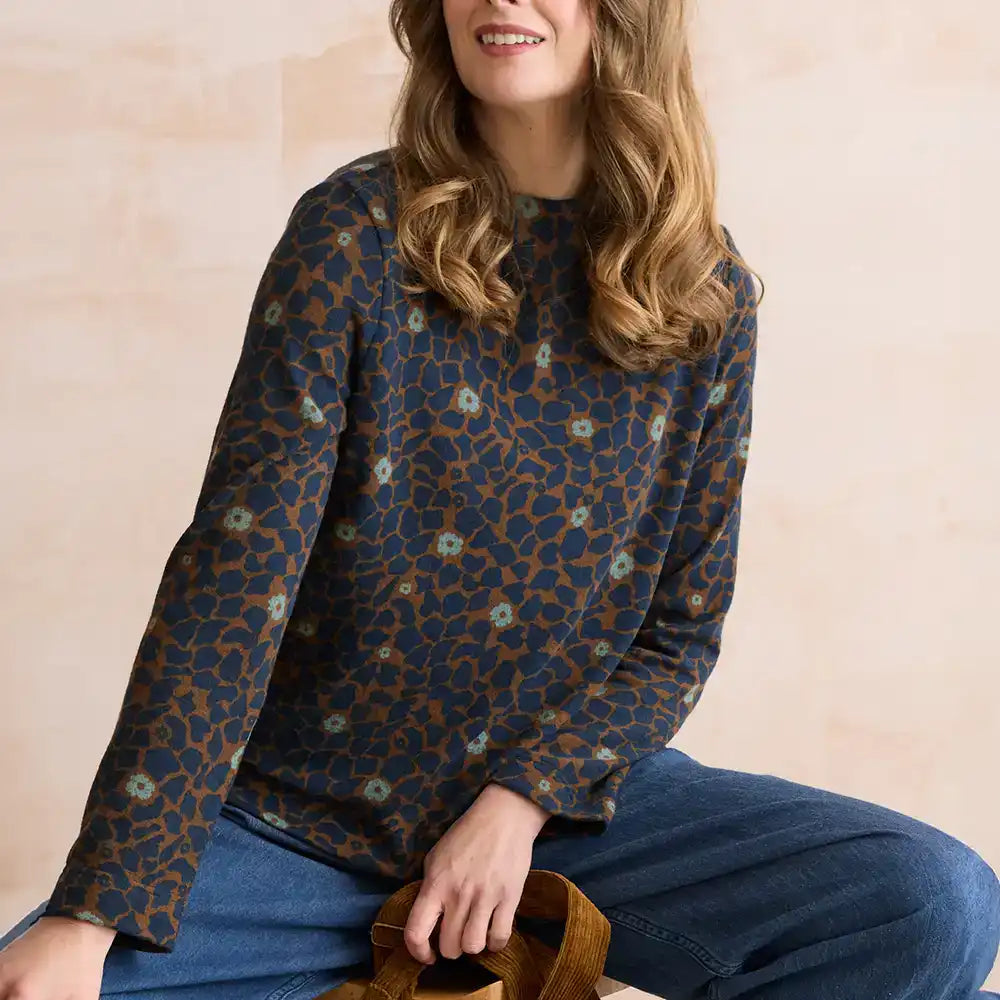 Cairn Jumper in Navy and Burnt Caramel