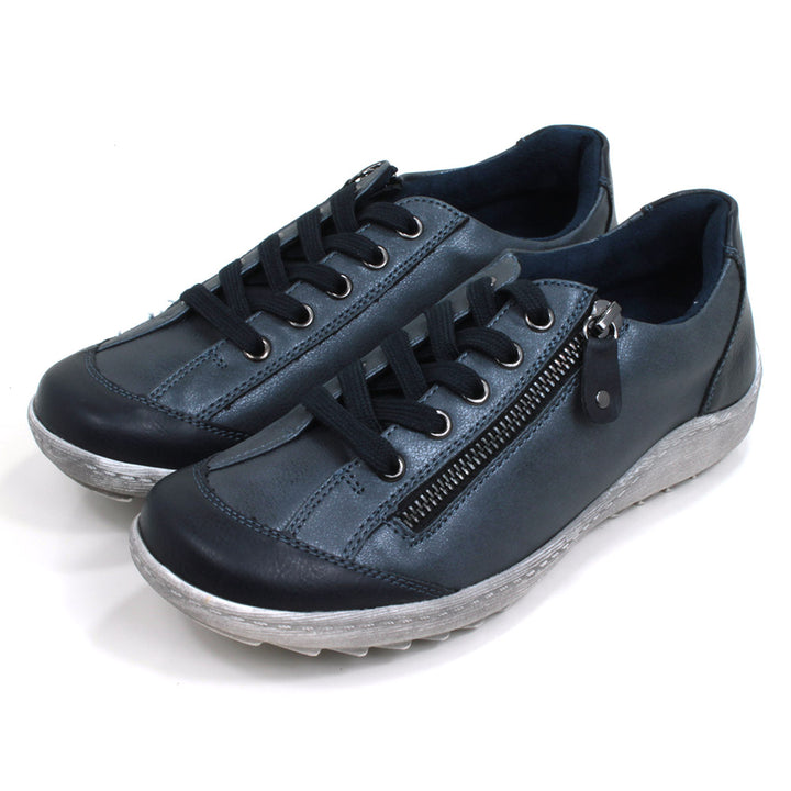 Lunar Bianca Trainers in Navy