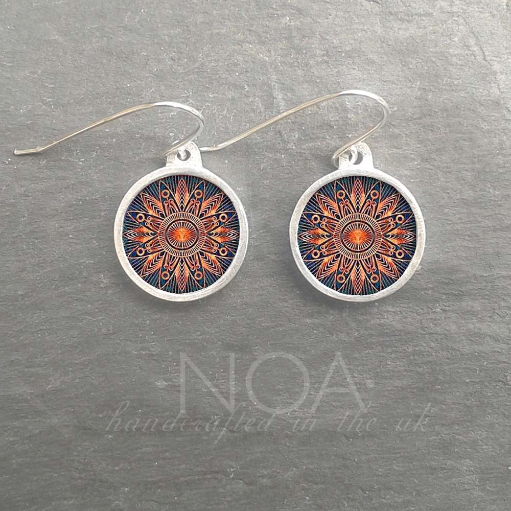 Noa Ceramic Round Tile Aluminium Earrings in Red