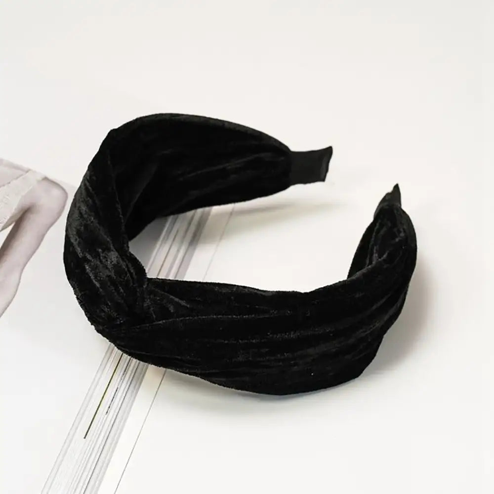 Black velvet covered alice band 