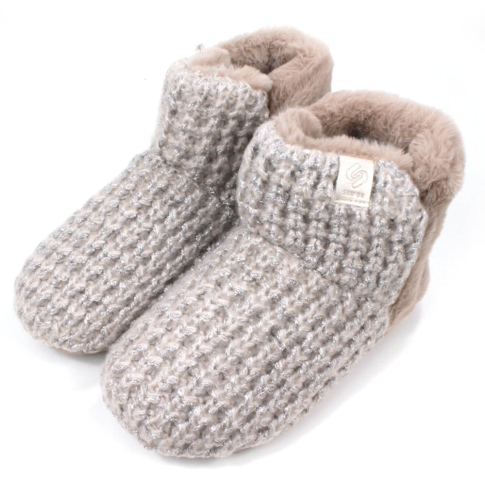 Shu Da Jenny bootie slippers. Beige and sparkle glitter design. Beige furry lining and back. Angled view.