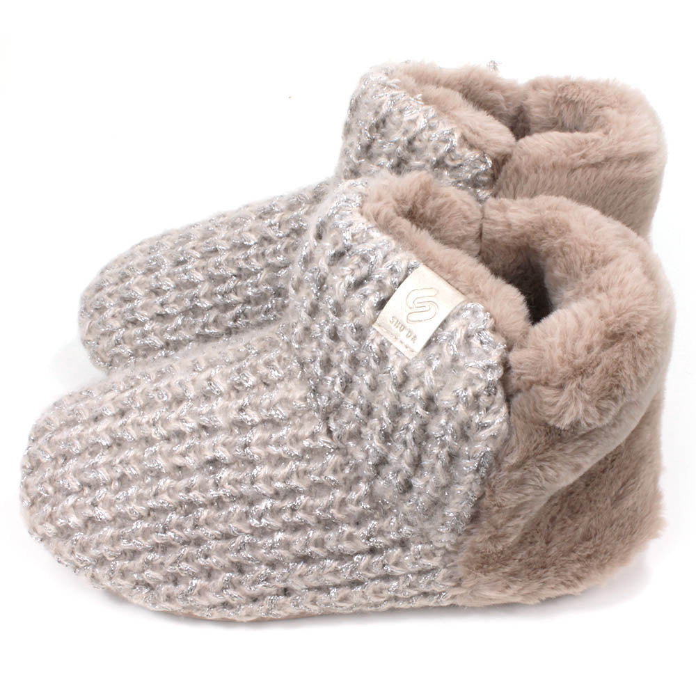 Shu Da Jenny bootie slippers. Beige and sparkle glitter design. Beige furry lining and back. Side view.